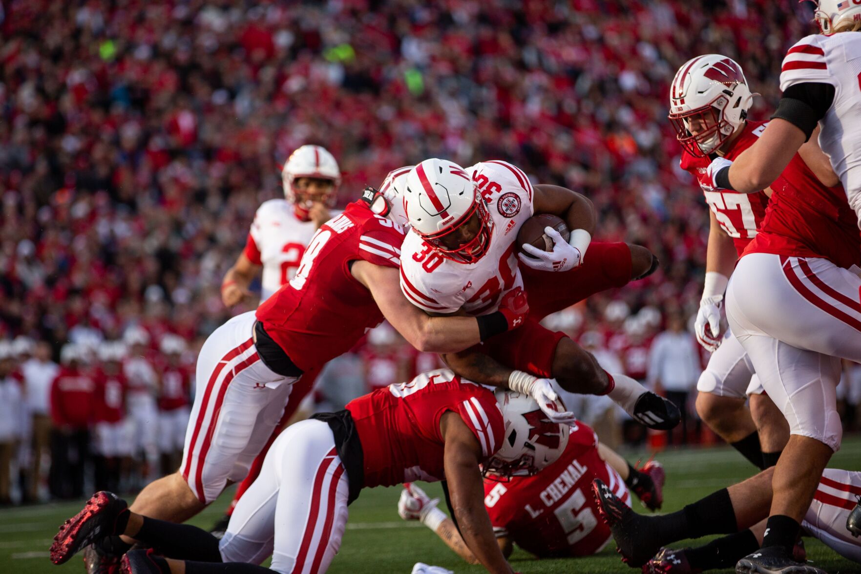 112122-owh-spo-nebraskawisconsin-ar14